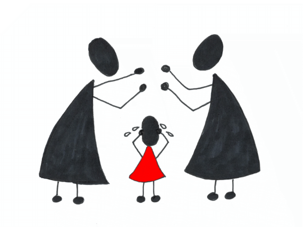 Scheidungs-Mediation, symbolisiert durch zwei Figuren, die sich um ein weinendes Kind in der Mitte streiten